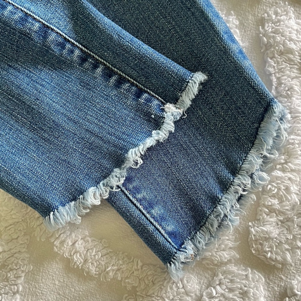 Madewell 10" High-Rise Skinny Distressed Tulip Hem Blue Jeans Size 28 - Picture 7 of 13